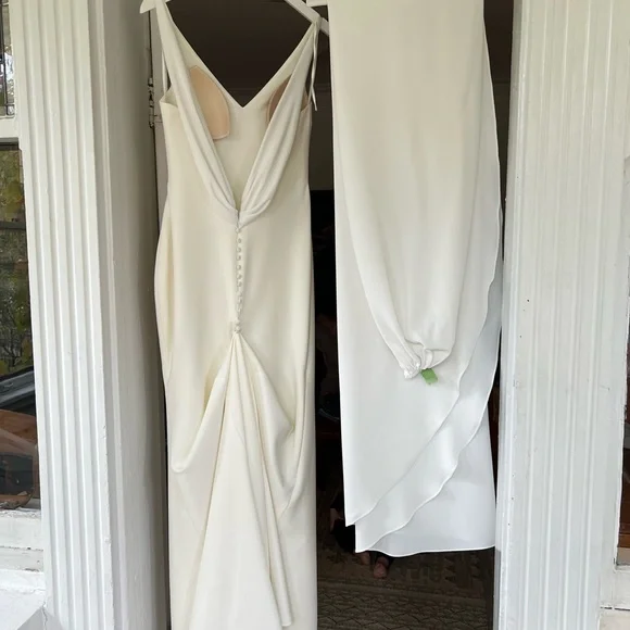 Made with Love “Harry” wedding dress with detachable train - Ivory - Picture 7 of 11